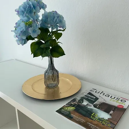 Appartement Mit Balkon, Zur Selbstversorgung *